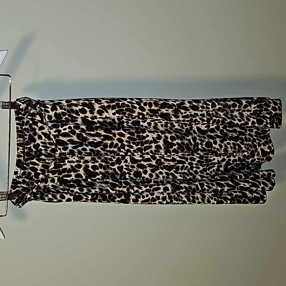 Leopard print skirt